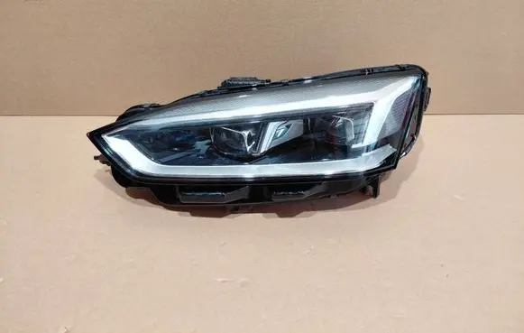 Audi A5 Headlight/headlamp 8W6941035E