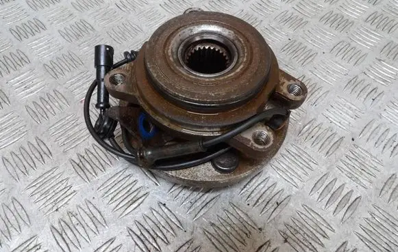 Land Rover Discovery Front wheel hub 