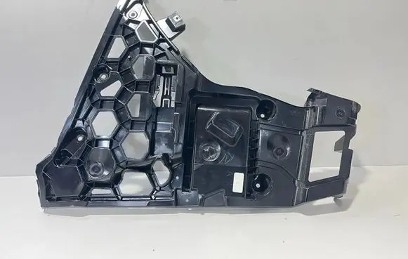 BMW X6 G06 Rear bumper mounting bracket 8085684