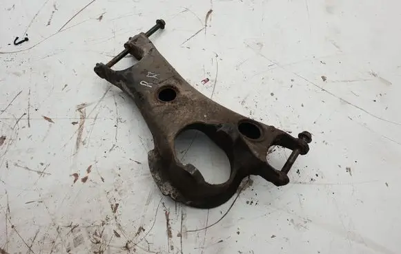 Volvo XC90 Front control arm 8666346