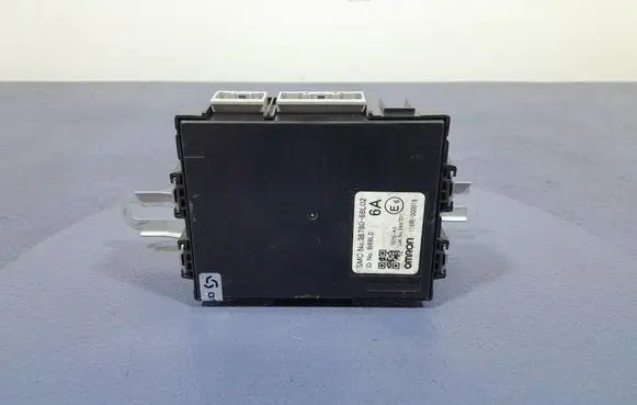 Suzuki Swift II Other control units/modules 3678068L02