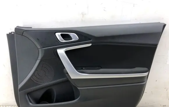 KIA Xceed Front door card panel trim 