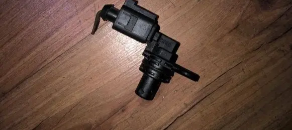 Volkswagen Golf IV Crankshaft position sensor 036907601d