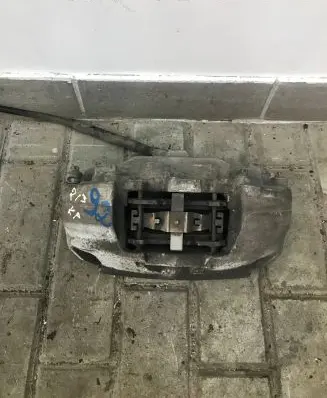 Mercedes-Benz E W213 Front brake caliper