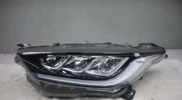Toyota Yaris Headlight/headlamp