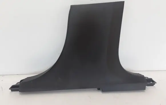 (B) pillar trim (bottom)