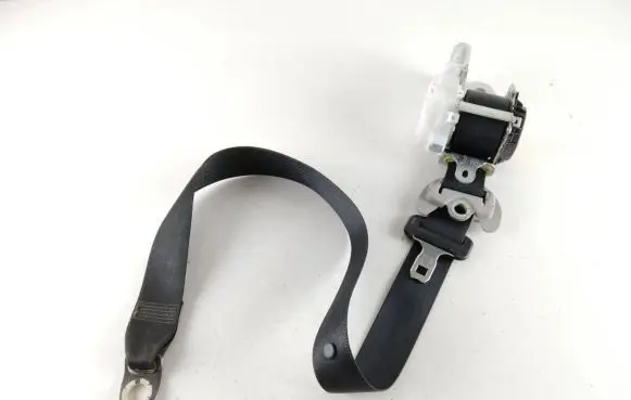Toyota Prius+ (ZVW40) Front seatbelt 7T7160P 0538156 502134
