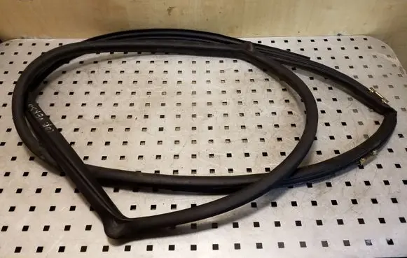 Toyota Corolla Verso E121 Rear door rubber seal (on body) 