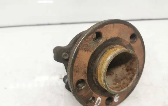 Volvo S80 Rear wheel hub 6g9n28372dc 10071161993
