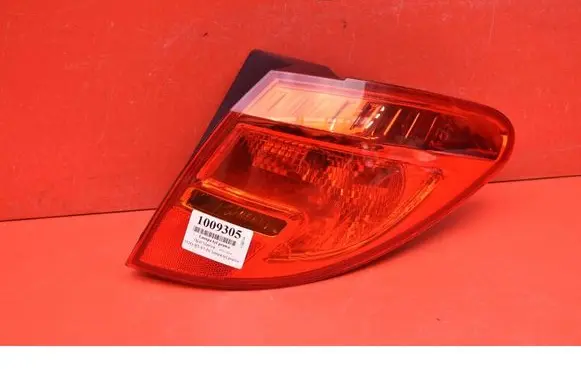 Opel Meriva B Rear/tail lights 13253628