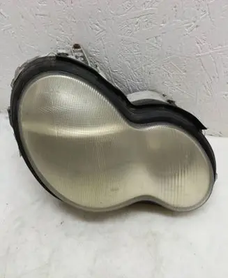 Mercedes-Benz C W203 Headlight/headlamp LE98B646 1805219079 1305235457