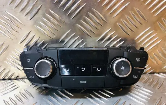 Opel Insignia A Climate control unit 13273095