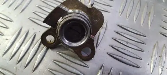 Toyota Corolla E110 Front door lock (next to the handle) r3024