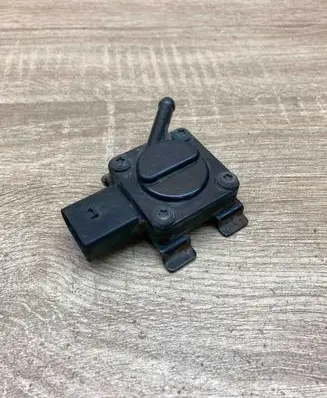BMW 5 E60 E61 Exhaust gas pressure sensor 7789219
