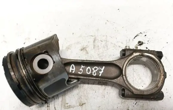 Citroen Xsara Piston with connecting rod 