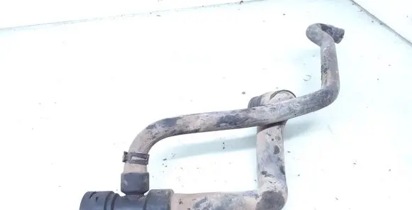 Volkswagen PASSAT B5 Engine coolant pipe/hose 8D0121055F
