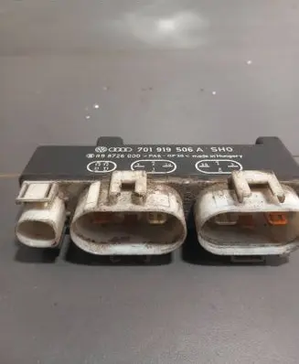 Coolant fan relay