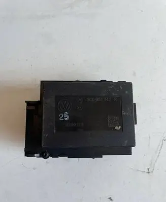 Volkswagen PASSAT B6 Ignition lock 3C0905843R