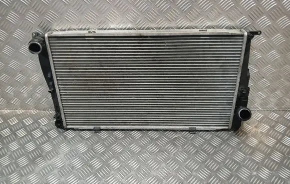 BMW 1 E81 E87 Coolant radiator 53472 150116083