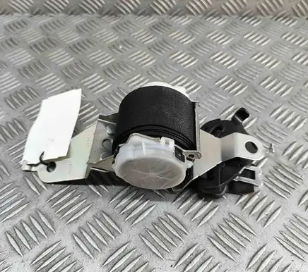 Lexus NX Middle seatbelt (rear) 7335078050