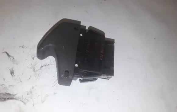 Renault Scenic I Electric window control switch PA66BGF30