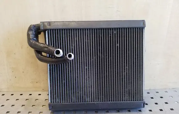 Audi A6 C7 Air conditioning (A/C) radiator (interior) 