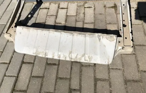 Volvo XC90 Front bumper lip 