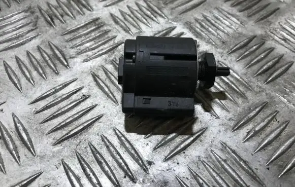 BMW 5 E39 Light switch 8363683 61.31-8363683