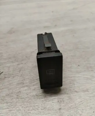 Volkswagen PASSAT B5 Windscreen/window heater switch 3B0959621B