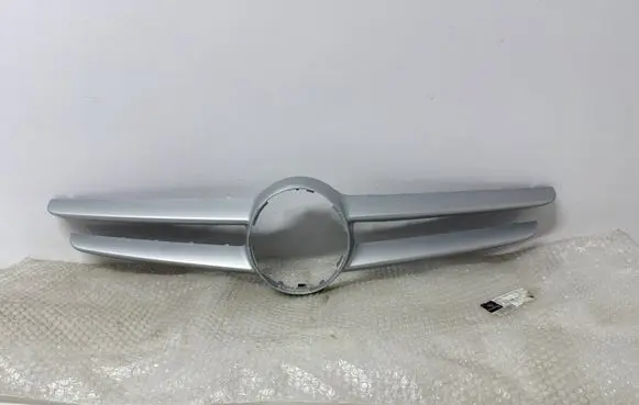 Mercedes-Benz B W246 W242 Front bumper upper radiator grill A2468880073