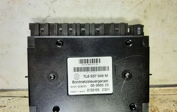 Volkswagen Touareg I Comfort/convenience module 7L6937049M 05066525