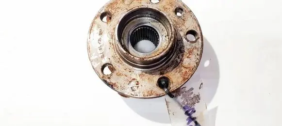 Alfa Romeo 159 Front wheel hub