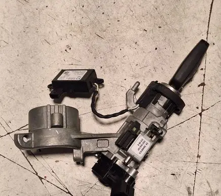 Opel Insignia A Ignition lock 25799293 90190110113