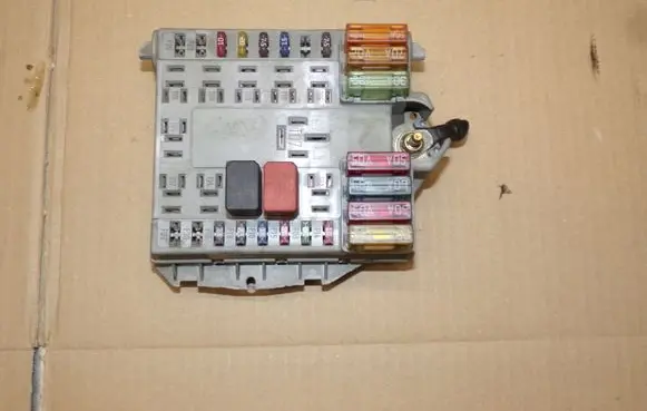 Fiat Punto (188) Fuse module 46766775