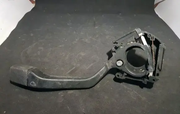 Volkswagen PASSAT B3 Indicator stalk 333953503K