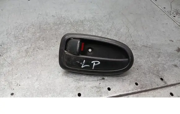 Hyundai Matrix Front door interior handle 8261017010