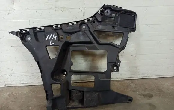 BMW M4 G82 G83 Rear bumper mounting bracket 8074727 5112 11460925