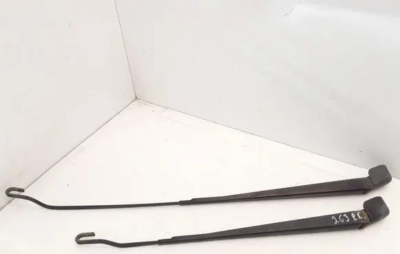 Renault Scenic I Windshield/front glass wiper blade 7700843526 7700843525
