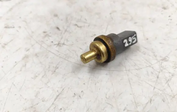 Seat Alhambra (Mk1) Coolant temperature sensor 06A919501