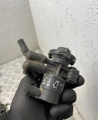 Dodge Durango Turbo solenoid valve 04669475ab