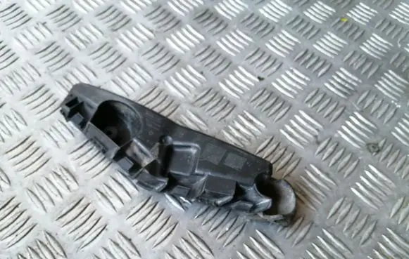 Volkswagen Amarok Front bumper mounting bracket