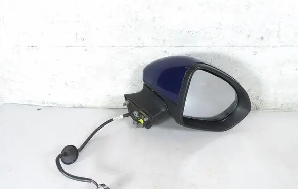 Bedford Astra Front door electric wing mirror 21165102