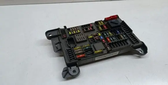 BMW X5 E70 Fuse module 6931687