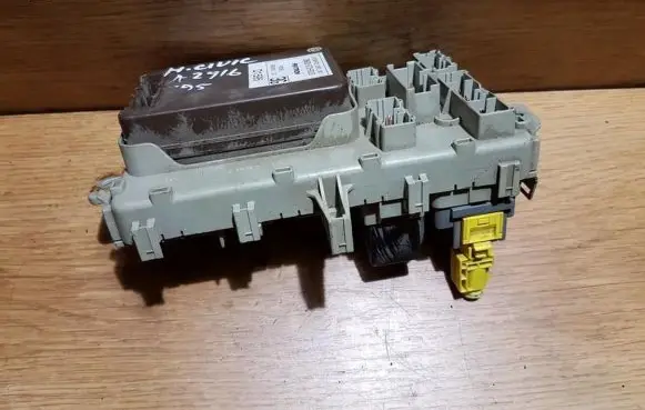 Honda Civic Fuse box set 38600st3g010