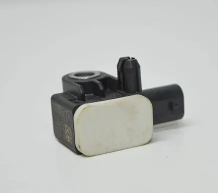 Audi A8 S8 D4 4H Airbag deployment crash/impact sensor 4H0959643
