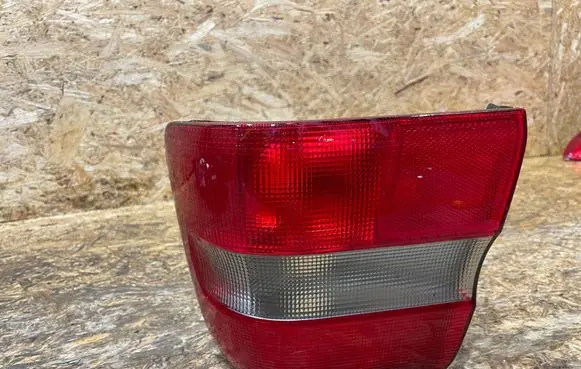 Volvo S70 V70 V70 XC Rear/tail lights 9151630 S2503P098 9151632