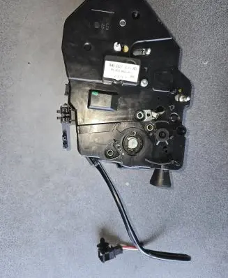 Volkswagen Caddy Tailgate lock latch 7H0827426AD 23117 01072053002