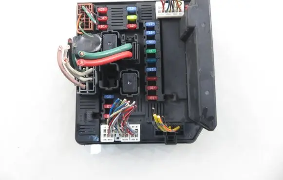 Nissan Qashqai Central body control module 519228324