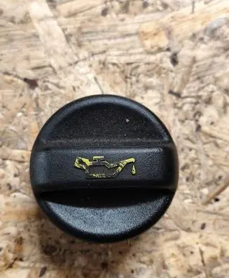 Citroen C4 Grand Picasso Oil filler cap 