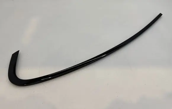 BMW 5 G30 G31 G38 Rear door glass trim molding 7390125
